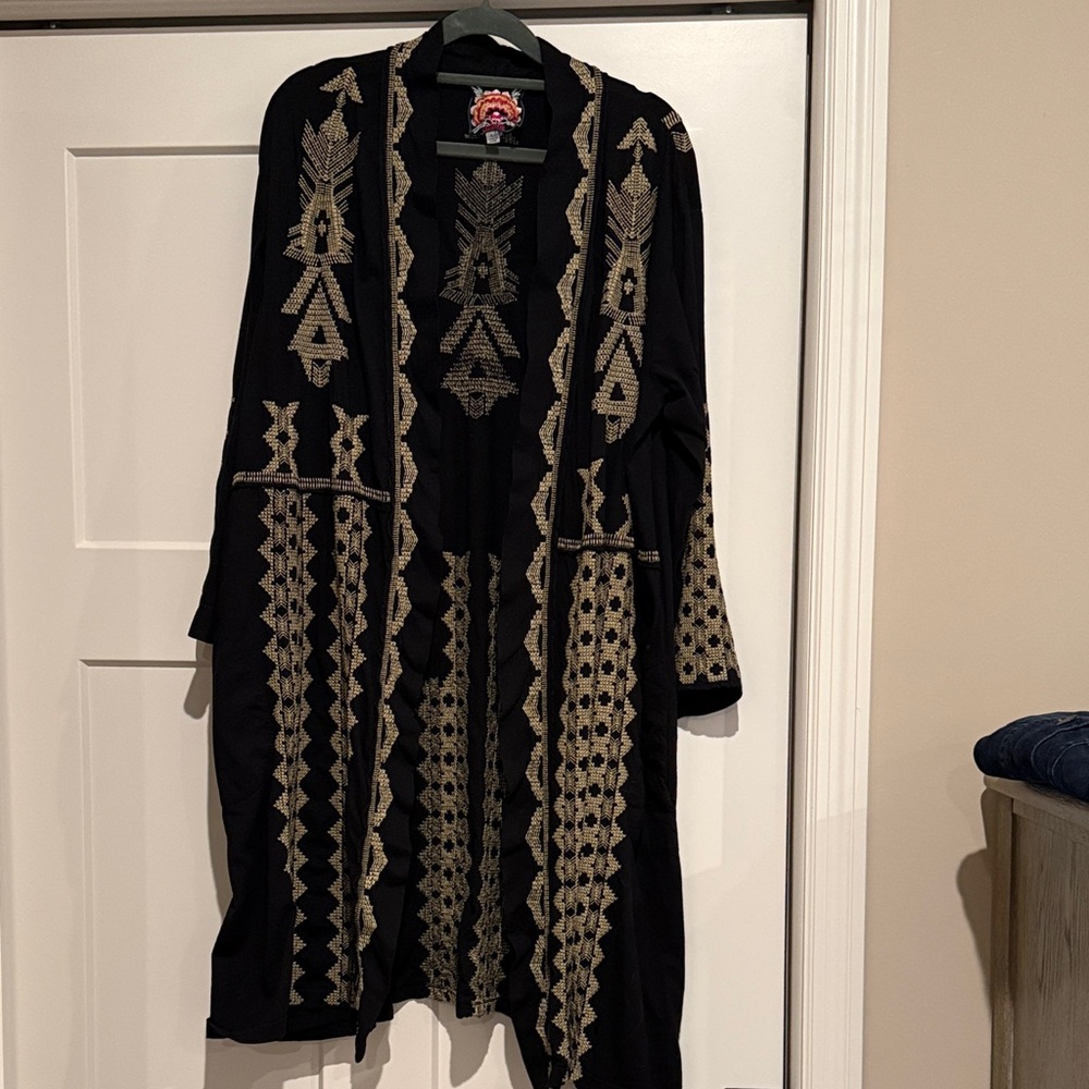 Black and Gold Embroidered Kimono